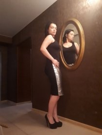 Массажистка: Карина