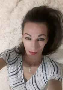 Индивидуалка: Света