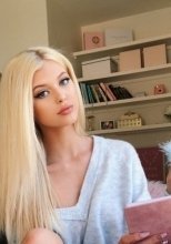 Индивидуалка: Света