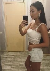 Массажистка: Яна