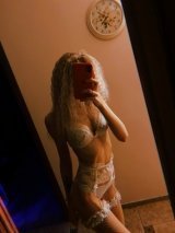 Массажистка: Настя