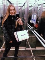 Массажистка: Нелли