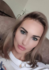 Массажистка: Алена