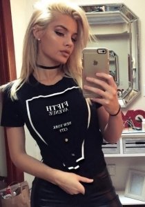 Индивидуалка: Яна